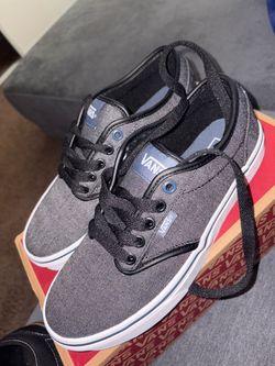 Vans Low-Top Sneakers Gray / Black