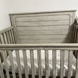 Simmons Convertible Crib