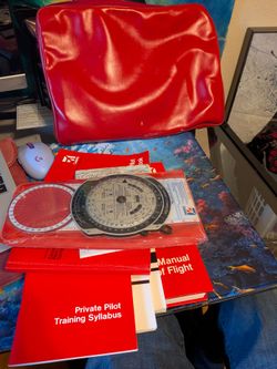 Gleim Private Pilot Training Kit – Aviation Books, E6B, Plotter & Bags