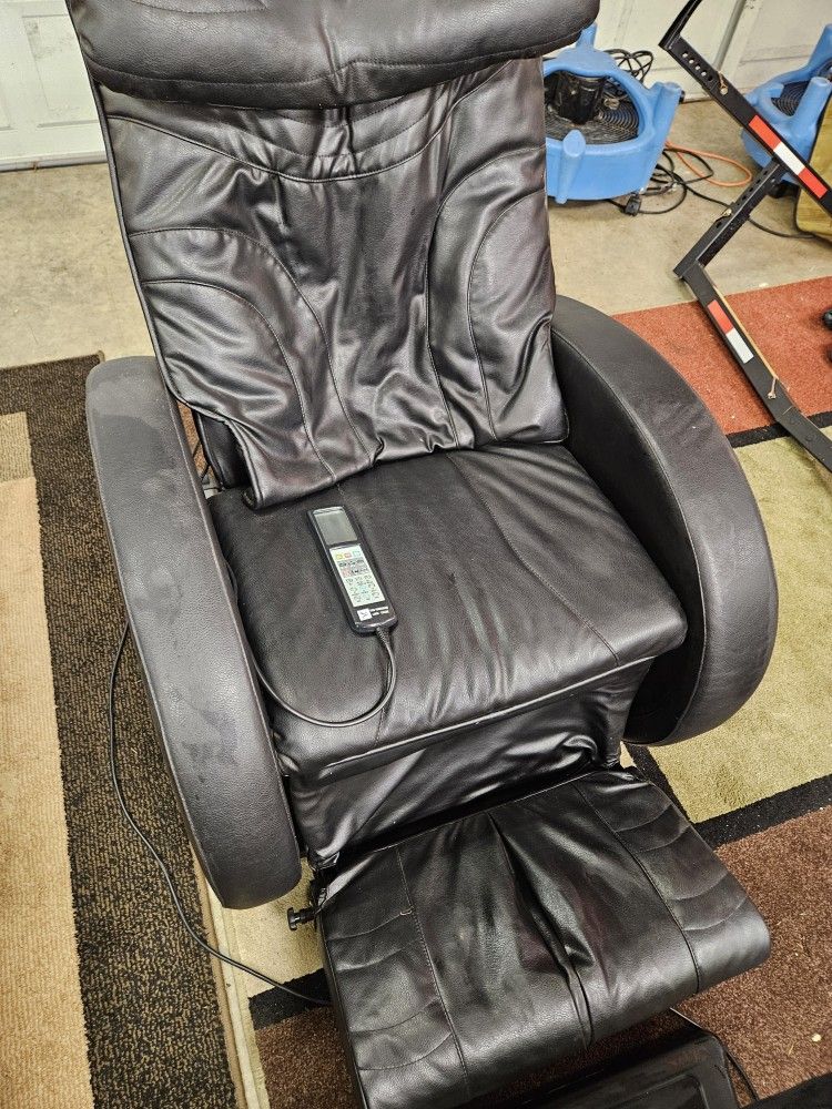 The Hawaiian Lomi Massage Chair And Ottoman 2.0 Foot And Calf Massager 