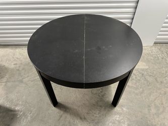 Extendable Round Dining Table