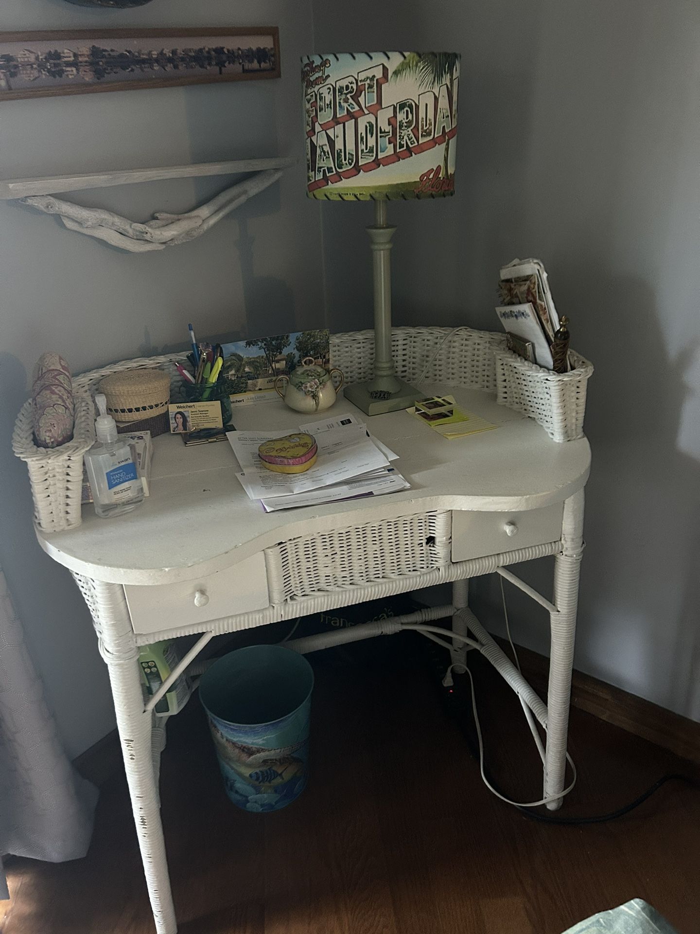 White Wicker Desk & Chair