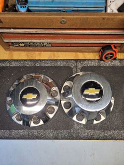 Chevrolet dually factory center caps