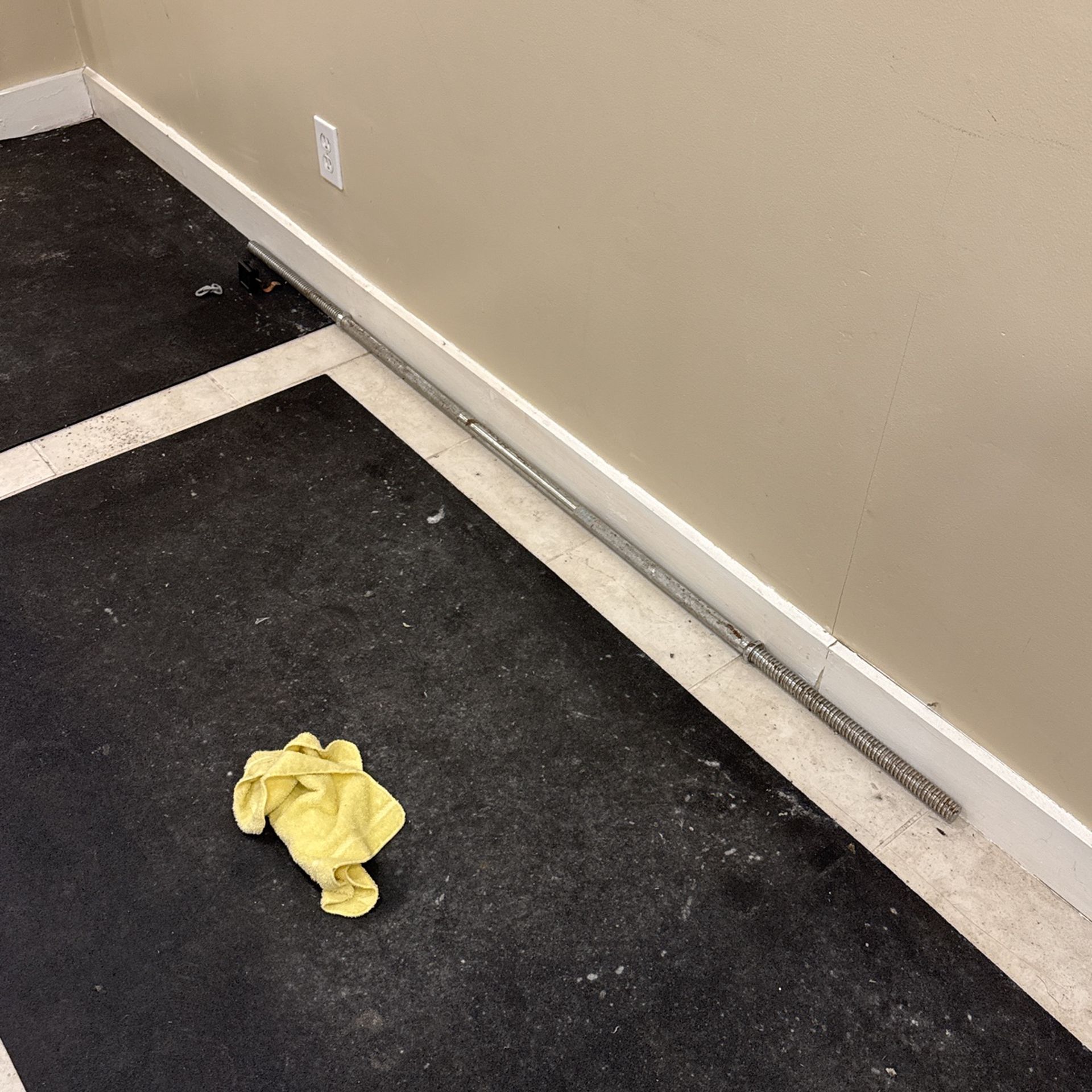 Bar Bell And Gym Mats Free