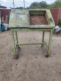 Work Table Station Tilt Top Work Area Bench Shop Garage Tools Tool On Casters