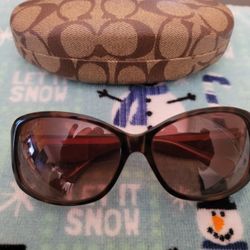 Women's COACH Sunglasses With Case $50 Pickup In Oakdale 