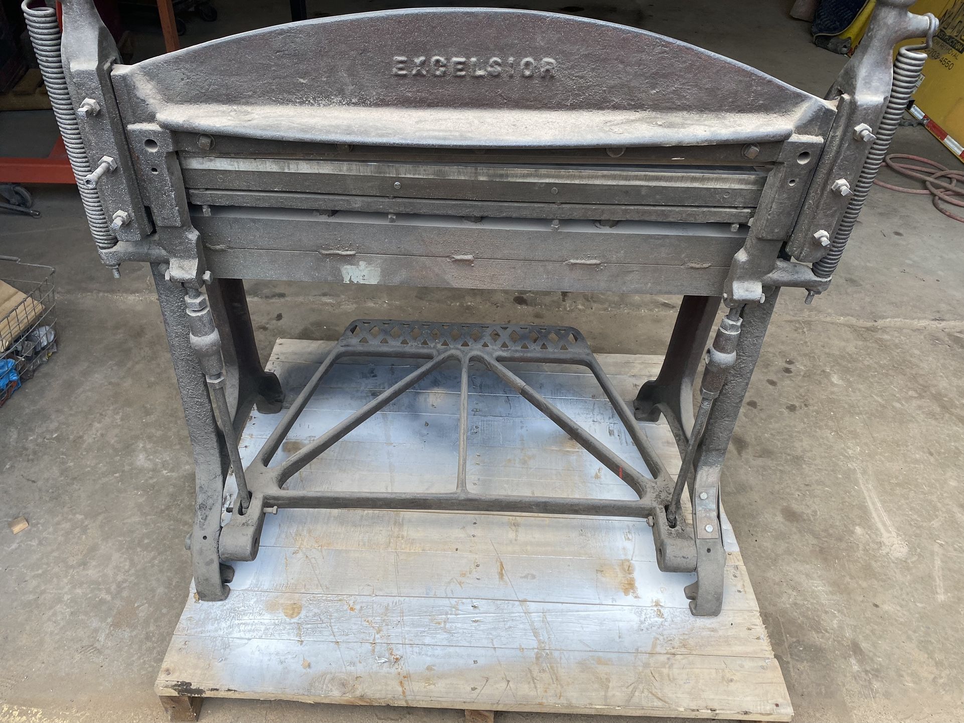Niagara 30” Stomp Shear