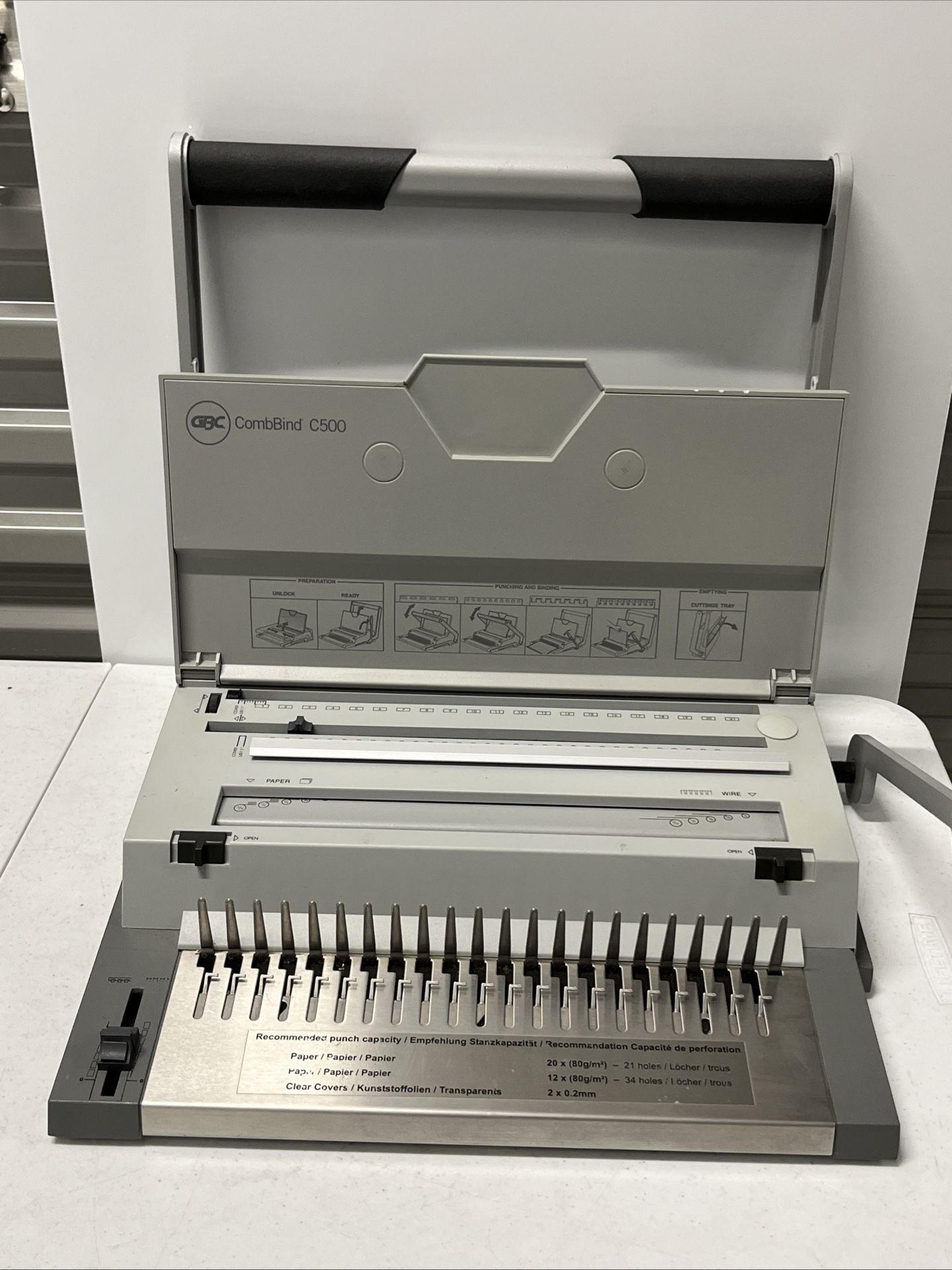GBC CombBind C500 Binding System