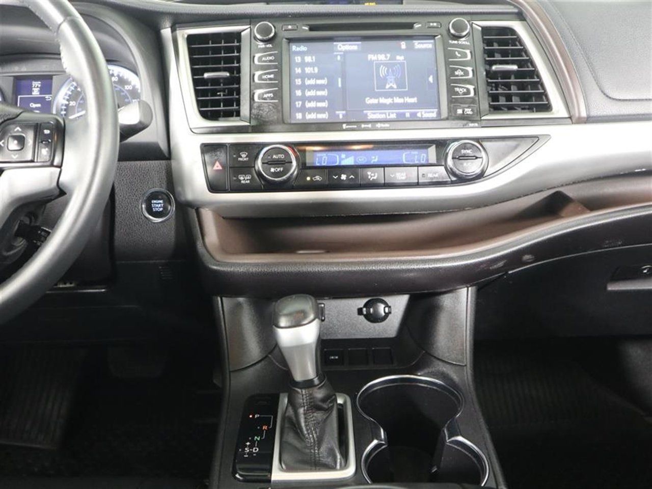2016 Toyota Highlander