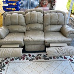 REDUCED QUALITY LEATHER DOUBLE RECLINING SOFA 