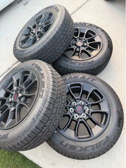 20” OEM Toyota tundra takeoffs 6Lug