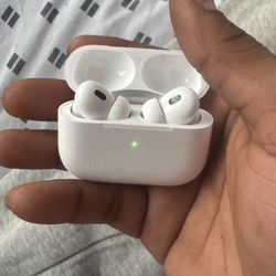 AirPod Pros. 2nd Gen Noise Cancellation 