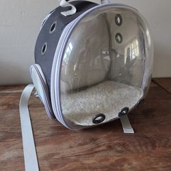 Small Pet Carrier/Backpack 
