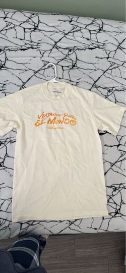 Karol G Viajando Por El Mundo Shirt