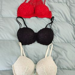 3 Victoria Secret Pushup Bras 34 C