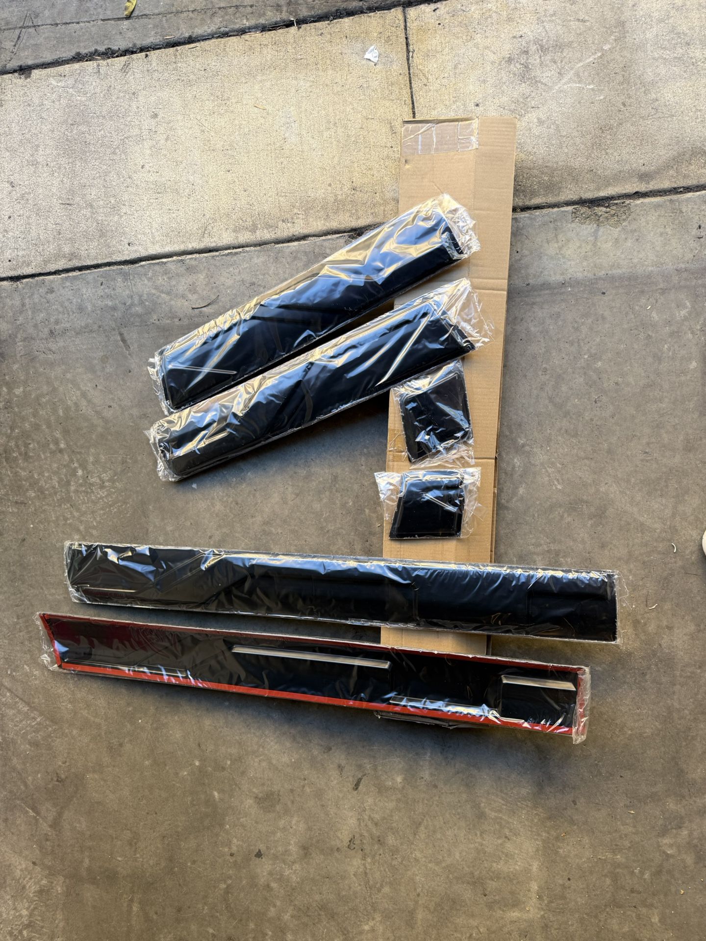 Ford Bronco 2021–2022 Body Side Panel Trim Protectors – NEW