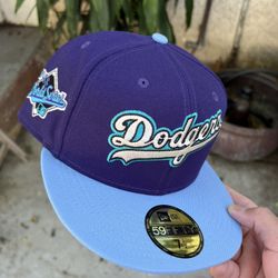 New Era Los Angeles Dodgers Fitted Hat Size 7 1/2