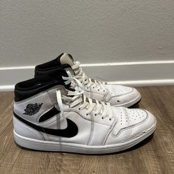 Nike Air Jordan 1 Mid White Black DQ8426-132 Men's Size 13