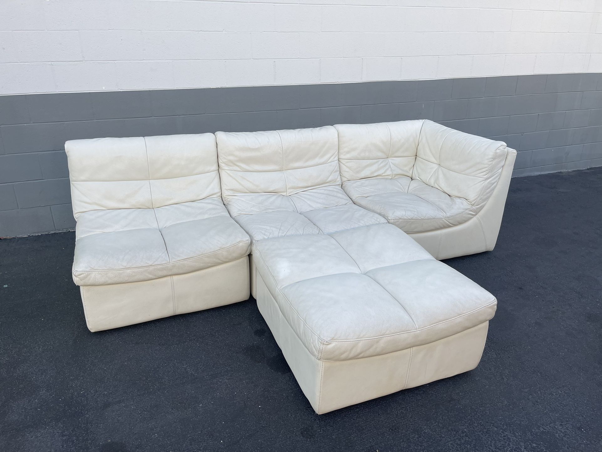 Z Gallerie Leather Sectional Sofa with Ottoman β FREE Delivery