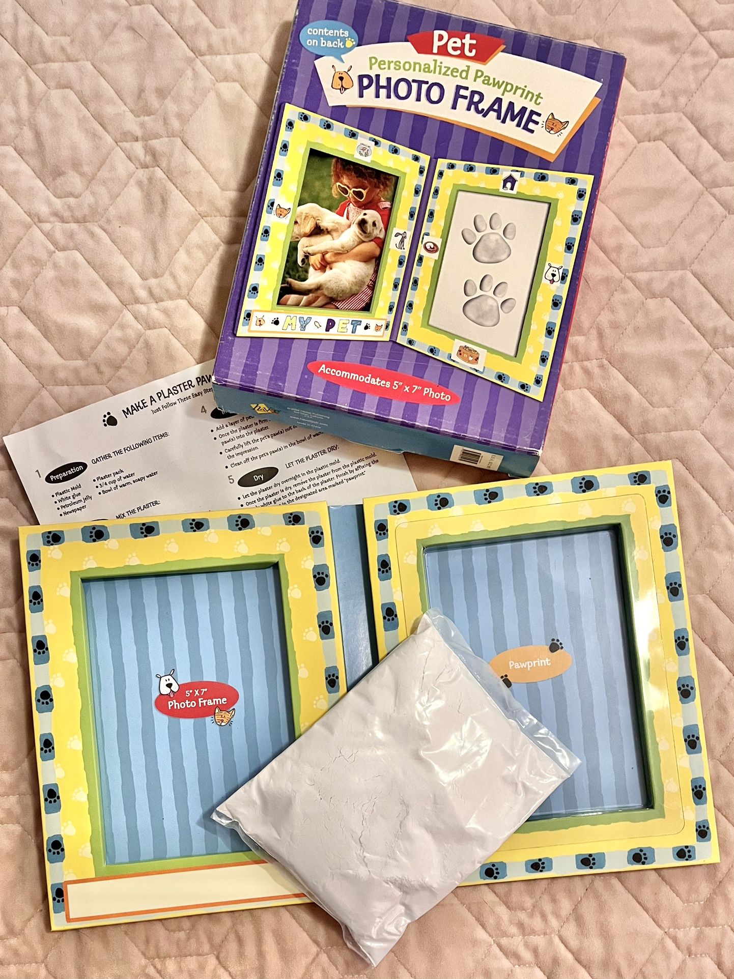 NEW IN BOX PAW PRINT & FRAME