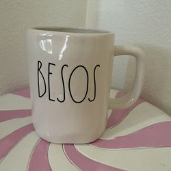 RAE DUNN BESOS MUG