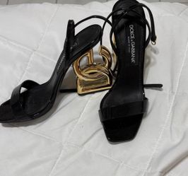 Dolce & Gabbana DG Logo Heels
