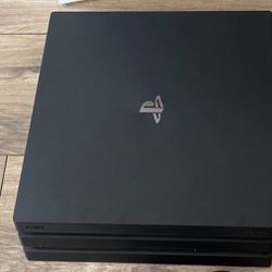 PS4 Pro 