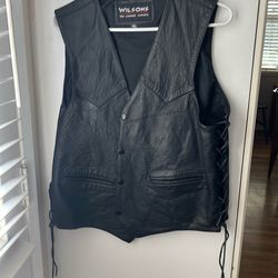 Men’s Black Leather Eagle Head Vest