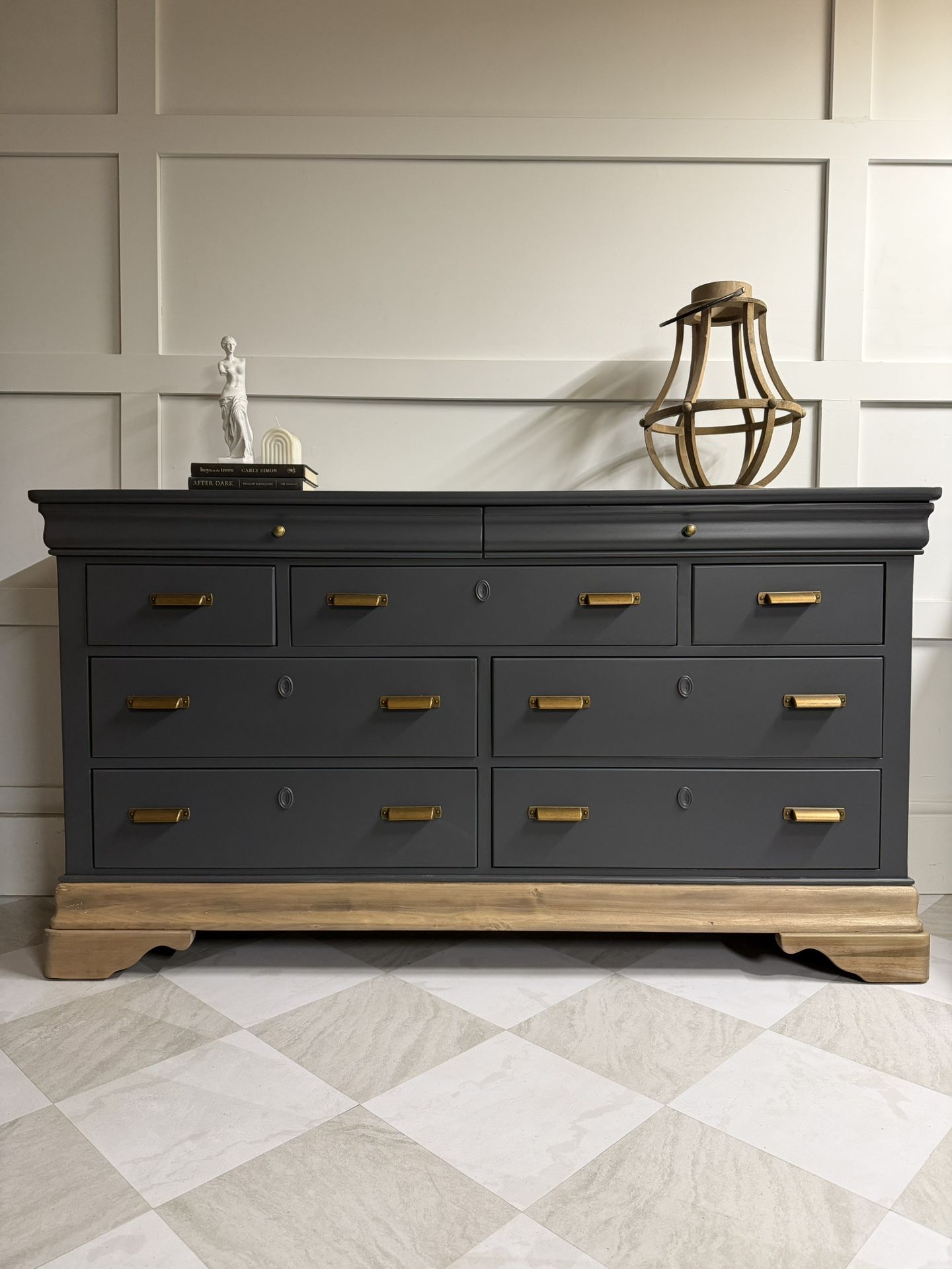 Timeless gray dresser 9 drawers / nursery / TV stand