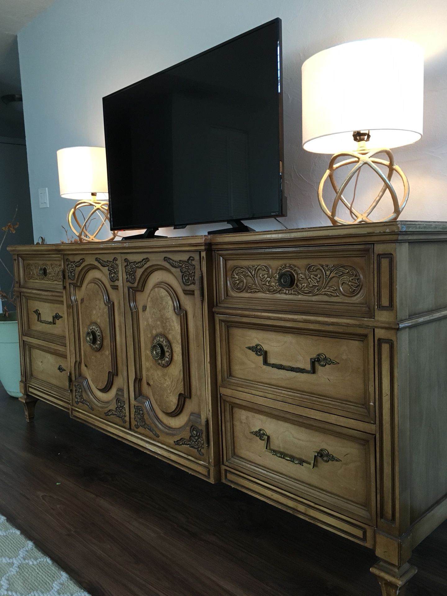 Sturdy French Antique Dresser Set