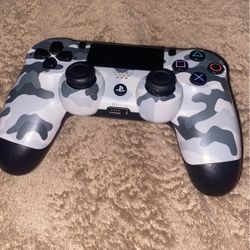 PS4 controller 