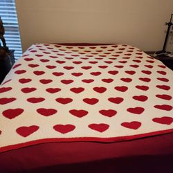 Nicole Miller Heart Throw 