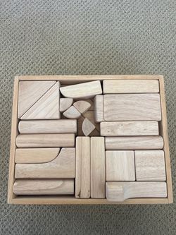 Wooden Block Set with Storage Tray – Classic Montessori-Style Toddler Building Blocks