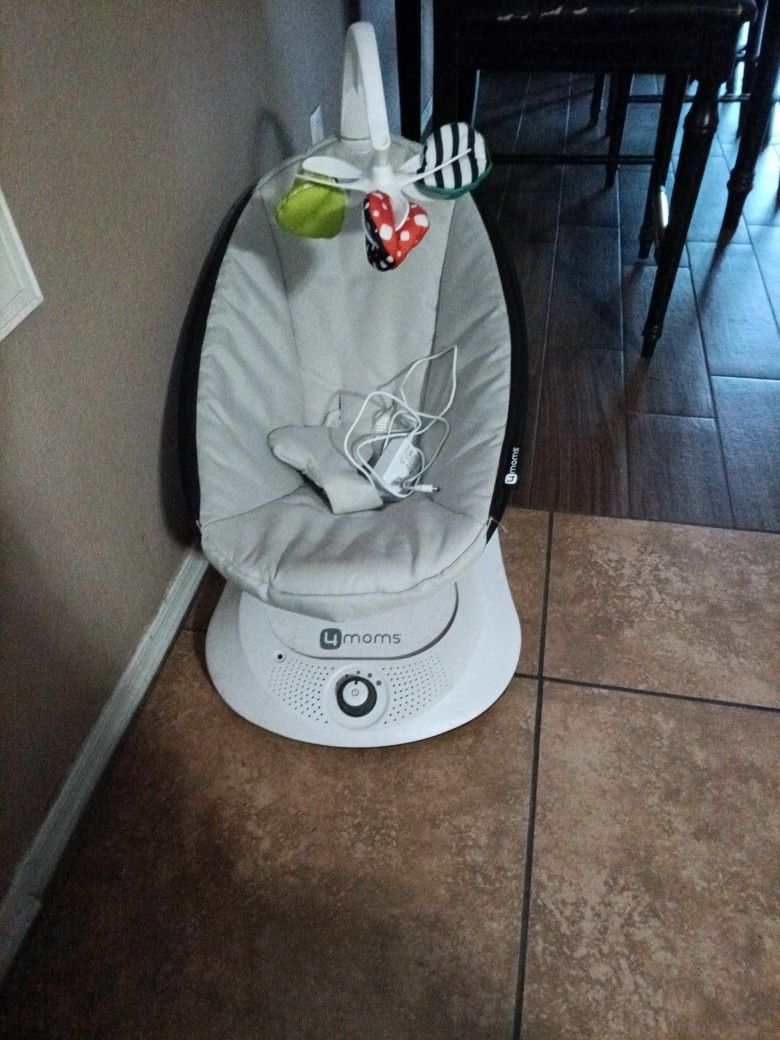 Baby swing