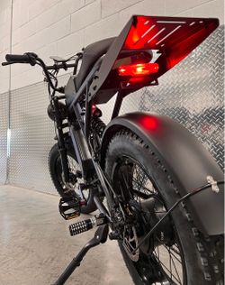 New - 70’s Style Electric Bench Seat Cruiser Style E-Bike, 750/1000W/26ah/Dual Twin Battery/33mph