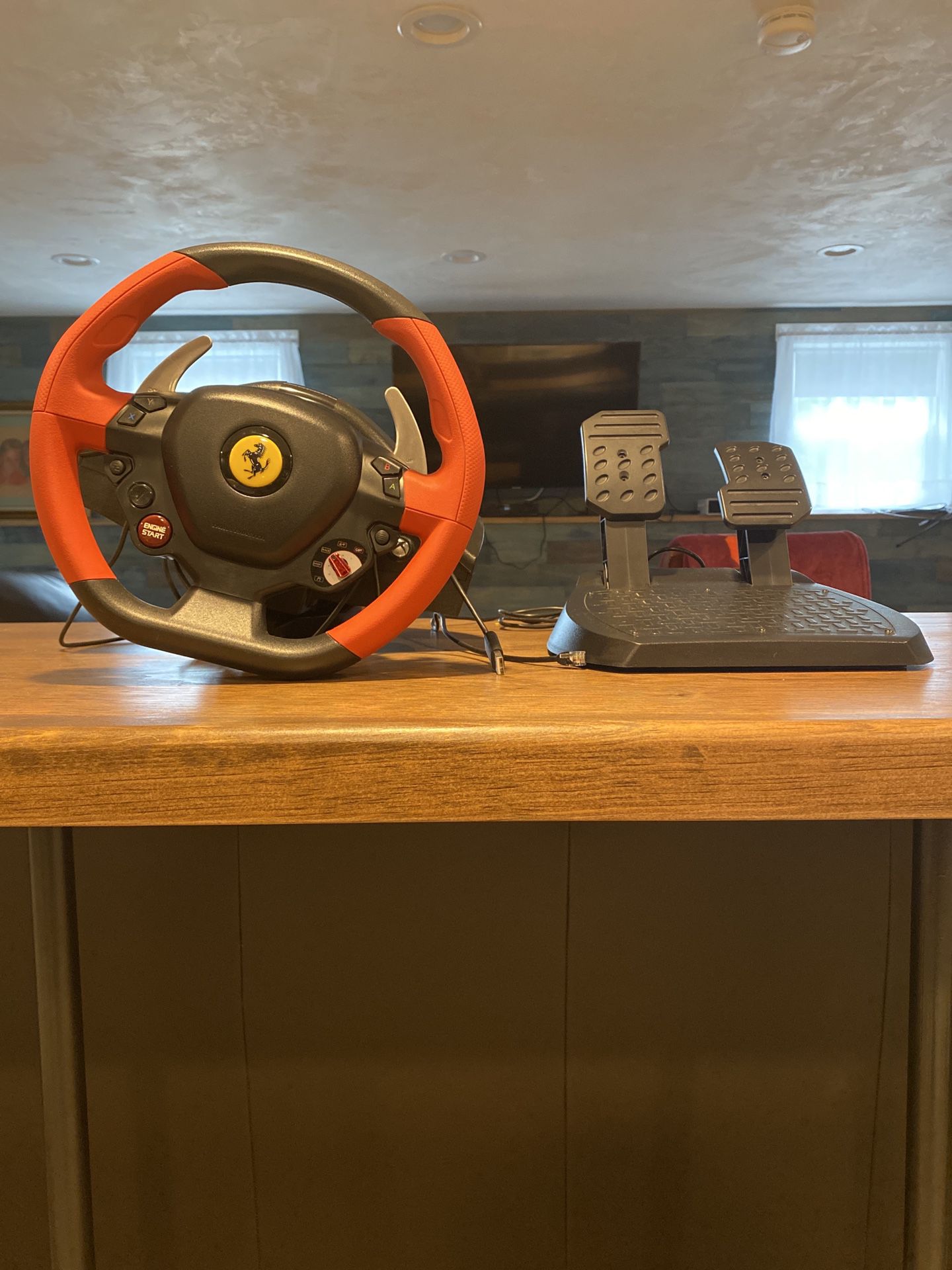 Thrustmaster ferrari 458 spider wheel and pedals for xbox one