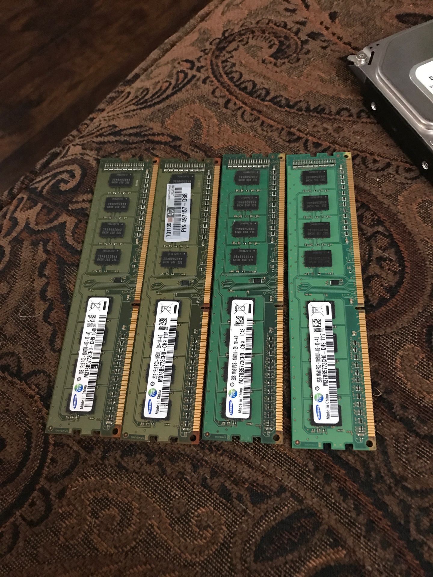 8GB Ram 4 sticks each stick has 2 GB