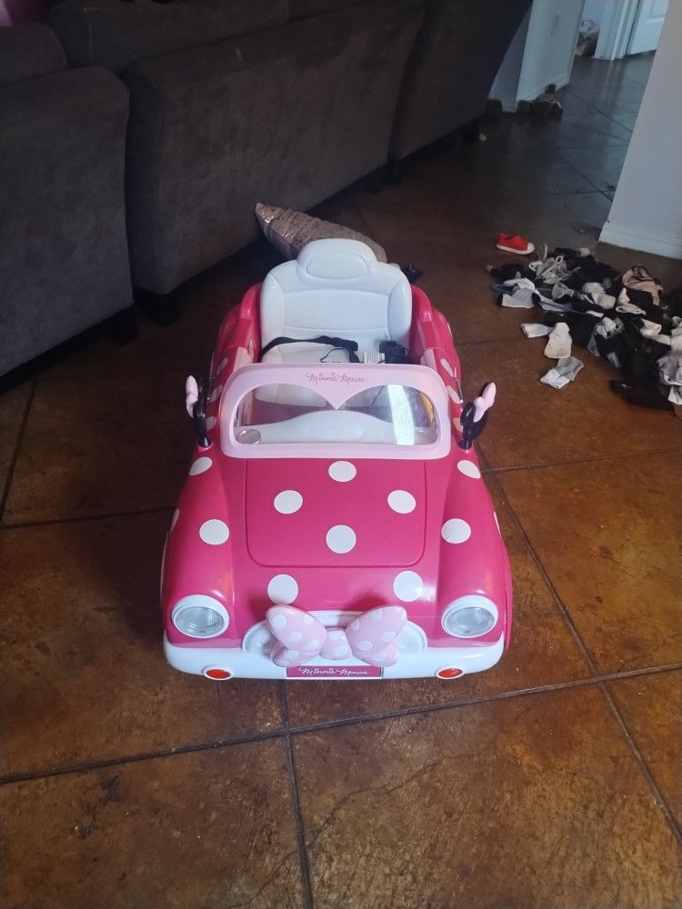 Like New Minne Mouse Hot wheels