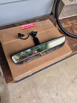 21-26 Lexus IS350 autodimming rearview mirror