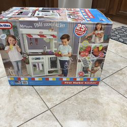Little Tikes First Market Kitchen