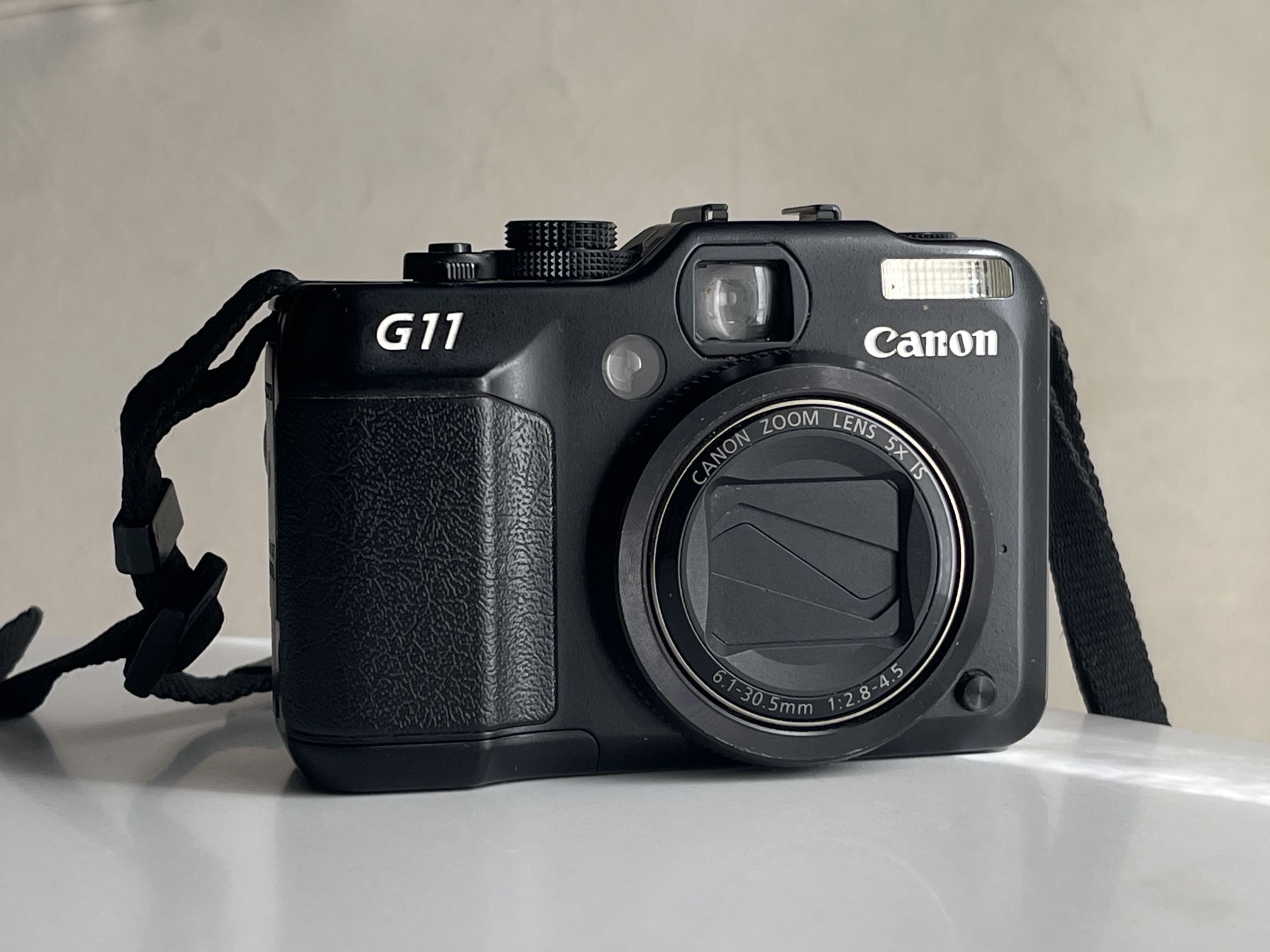 Canon PowerShot G11 Digital Camera