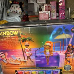 Rainbow High Color Change Pool & Beach Playset: 7-in-1 Light-Up-Multicolor Changing Pool & Pool Accessories. Fits 7 Fashion Dolls, Toy Gift for Kids A