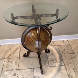 SIDE WORLD GLOBE TABLE METAL WITH GLASS TOP  UNIQUE  IN GREAT CONDITION PICK UP SYLMAR 