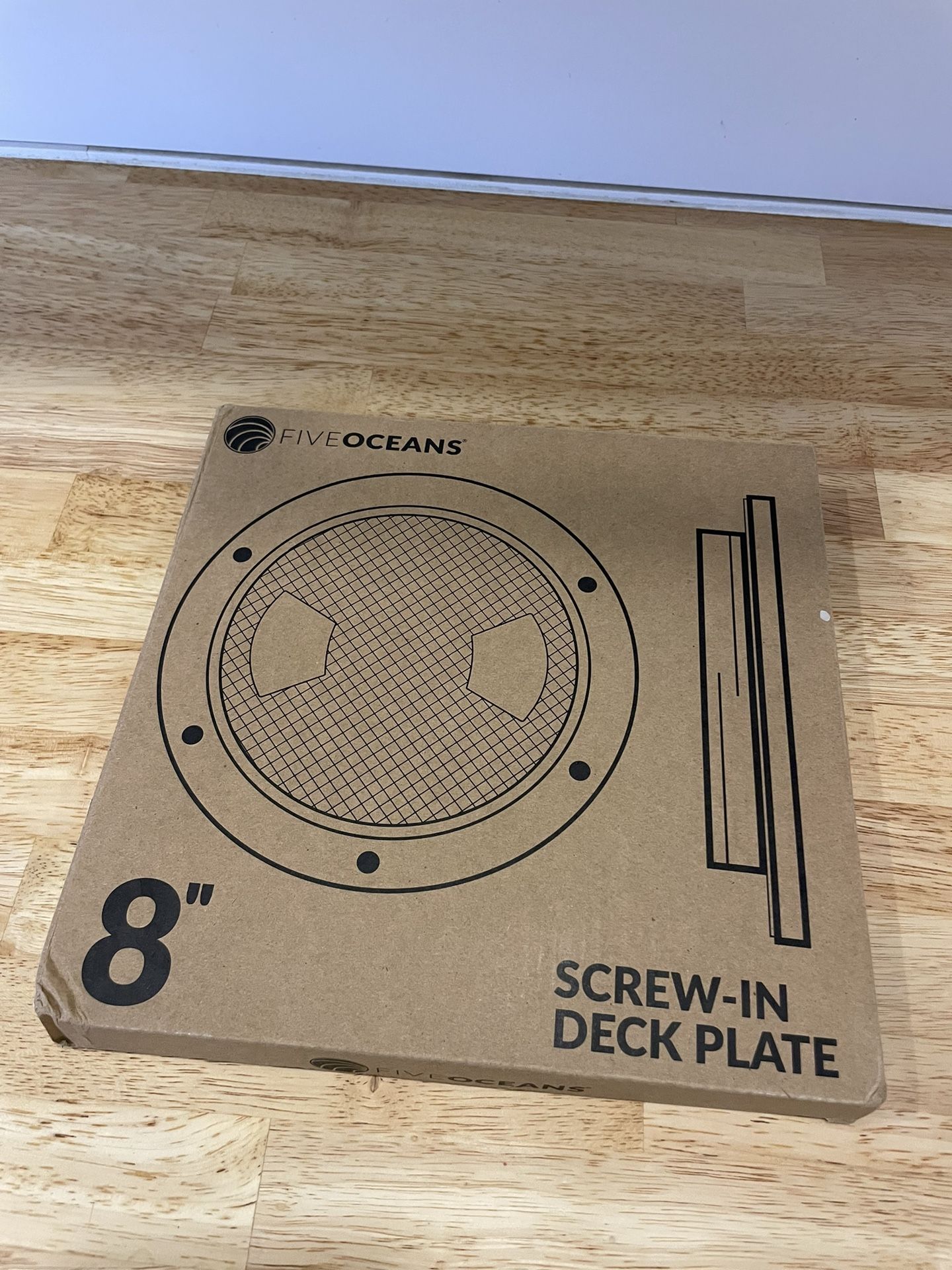 FIVE OCEANS 8” Screw In Deck Plate - Watertight For RV Water Tanks (NEW)