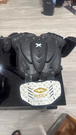 Shock Doctor Football Shoulder Pads