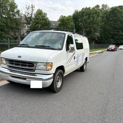 2001 Ford E-150