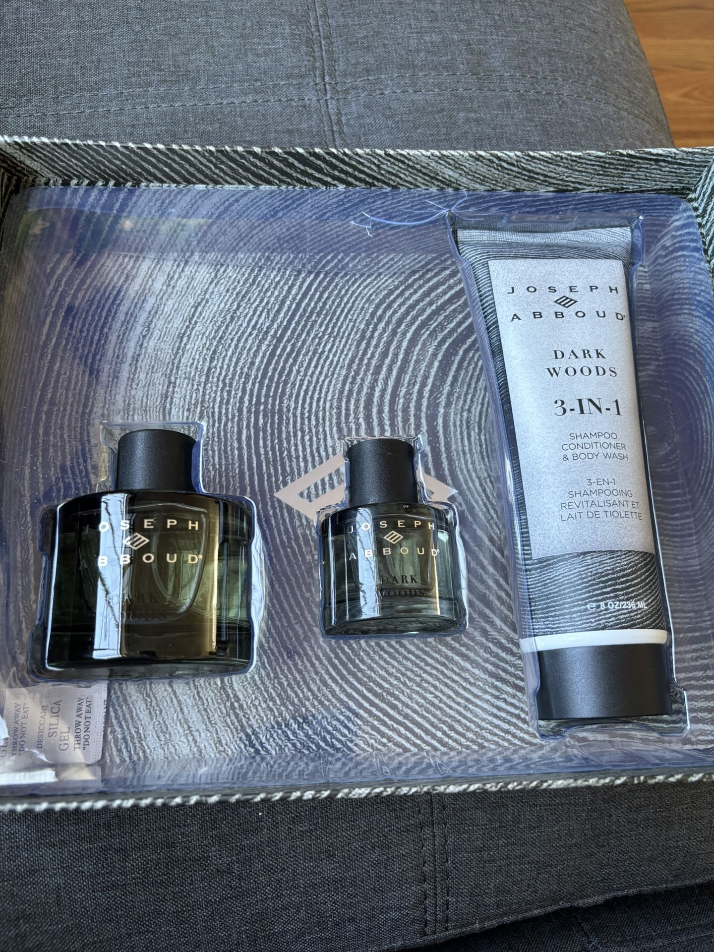 Joseph Abboud Dark Woods Cologne