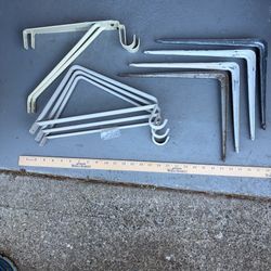 Free Shelf Supports -Pick Up in Magnolia