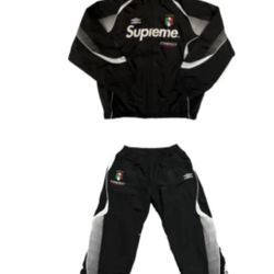 Supreme Umbro Outfit 