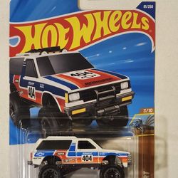 HOT WHEELS . HOT TRUCKS . 1983 CHEVY S10 BLAZER 4X4.